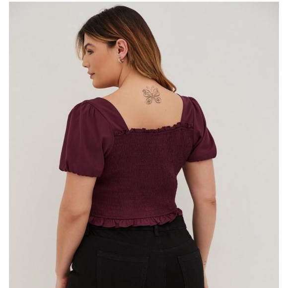 Torrid Smocked Puff Sleeve Crop Top Size 2 - Picture 2 of 5